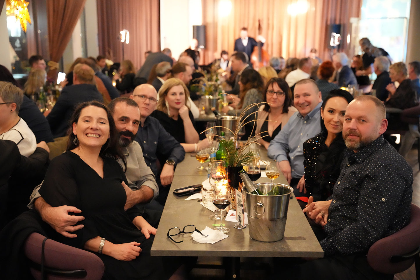 Lørdag 21.november-Julebuffet & Stand-up på Havgløtt