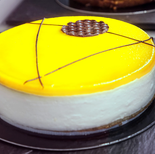 Ostekake med gele og bær 8 pers