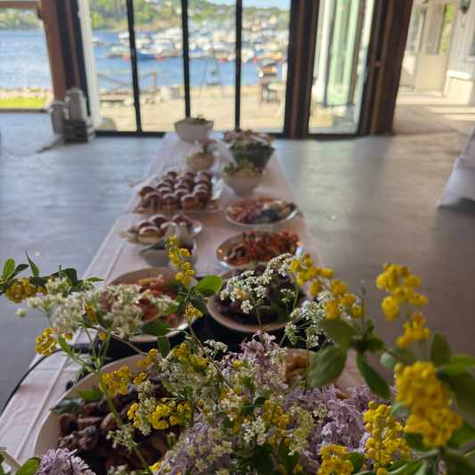 Grillbuffet (åpner for salg mai 2026)